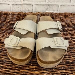 Women’s Bjorndal Trulie cream colored double strap boho sandals, Size 8